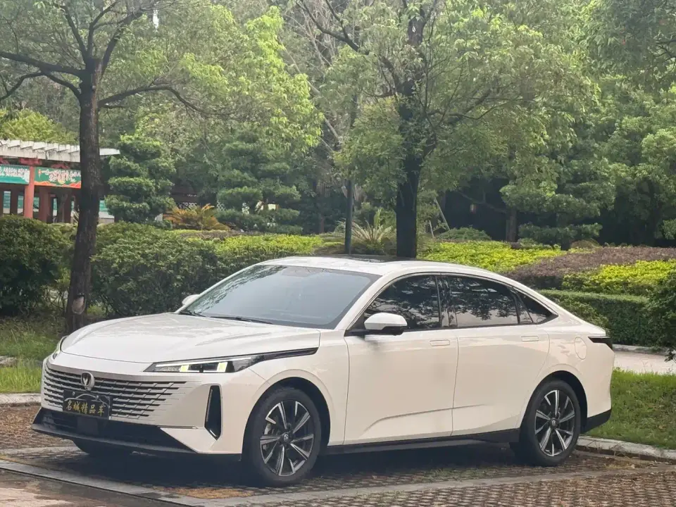 Changan Yida Blue Whale NE 1.5T GDI DCT Pilot 2023