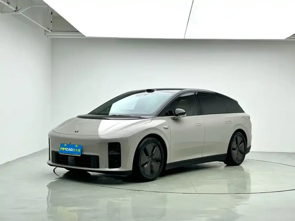 Li Auto i6 2WD Base Model 2026