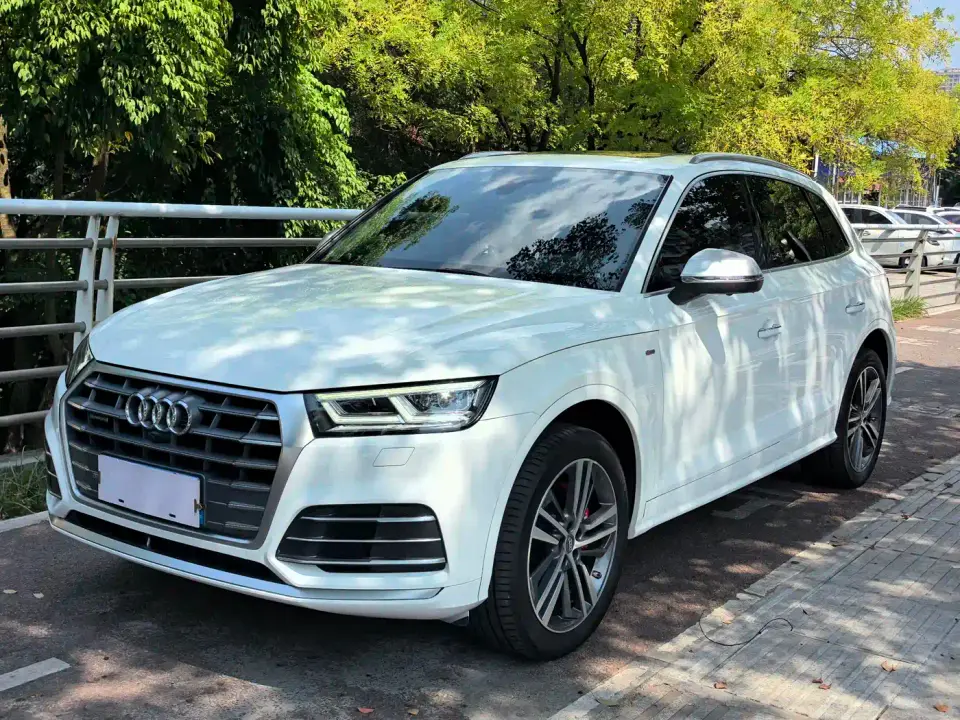 Audi Q5L 40 TFSI Prestige Fashion 2020