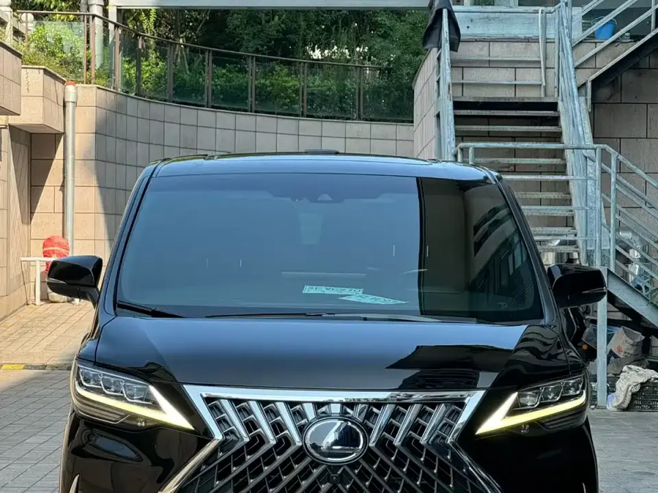 Lexus LM 300h 4-Seat Imperial Edition 2020