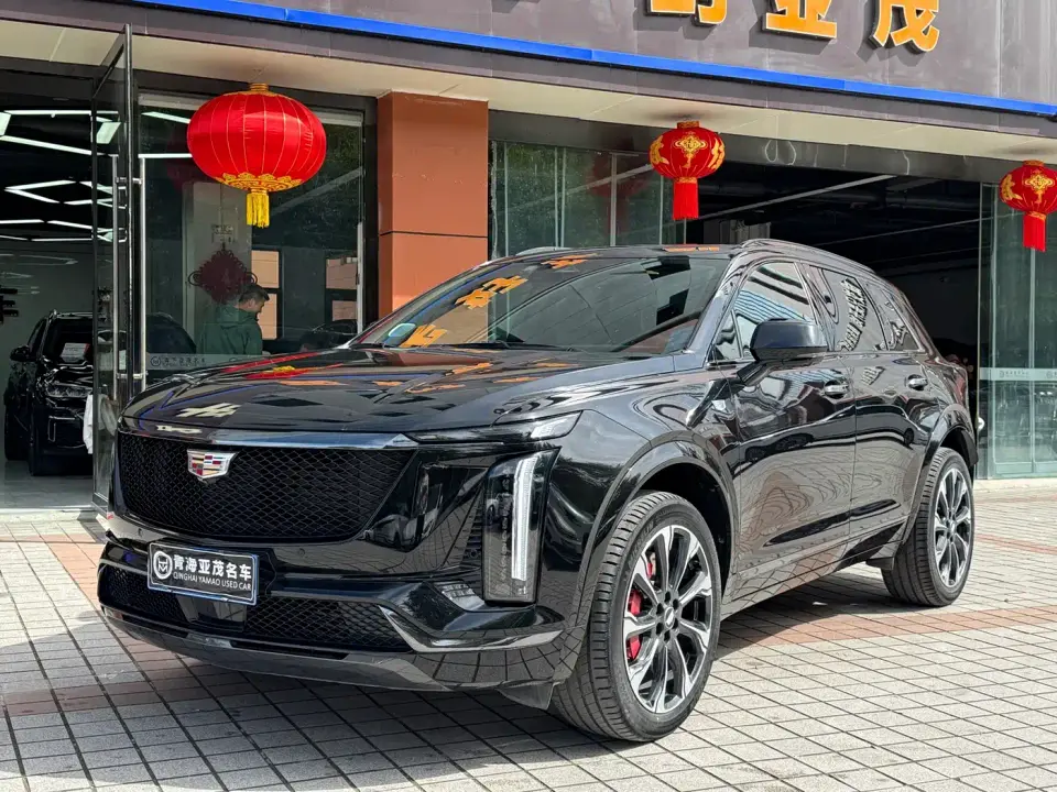 Cadillac XT5 Model 2.0T Platinum 2024