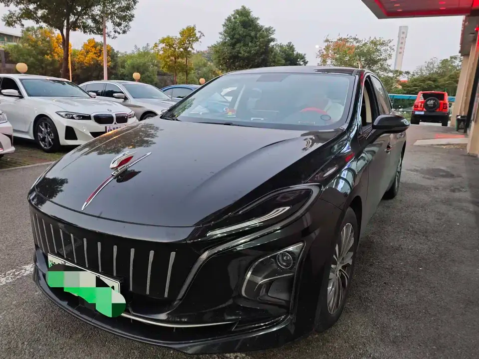 Hongqi E-QM5 431km Charging Enjoyment Edition 2022
