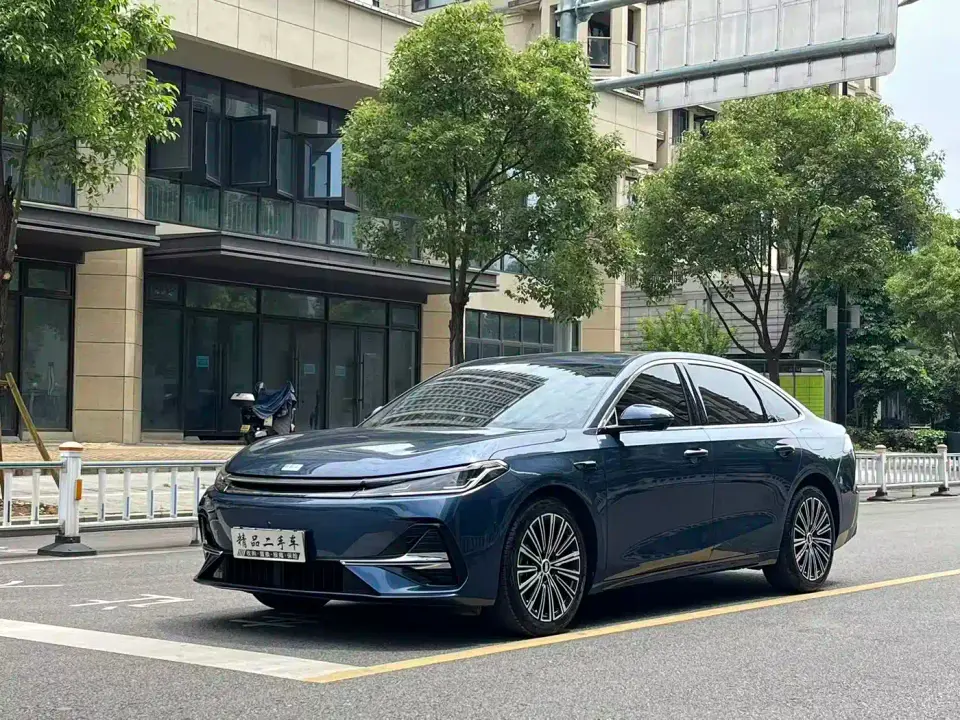 Geely Galaxy Galaxy A7 EM-i 2025