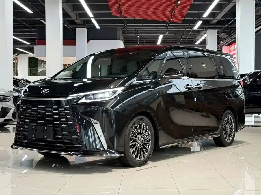Lexus LM 500h 6-Seater Prestige Edition 2024
