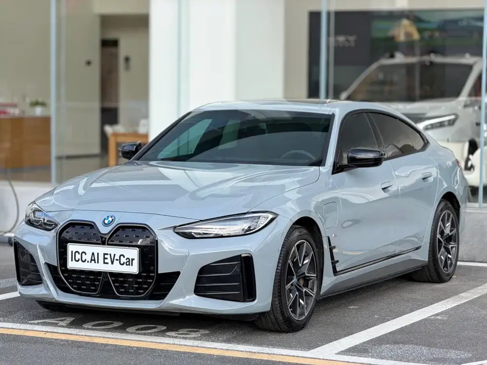 BMW i4 eDrive40 2025