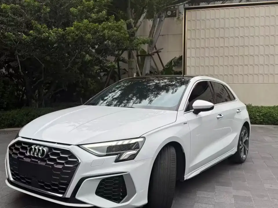 Audi A3 Sportback 35 TFSI Luxury Sport 2022