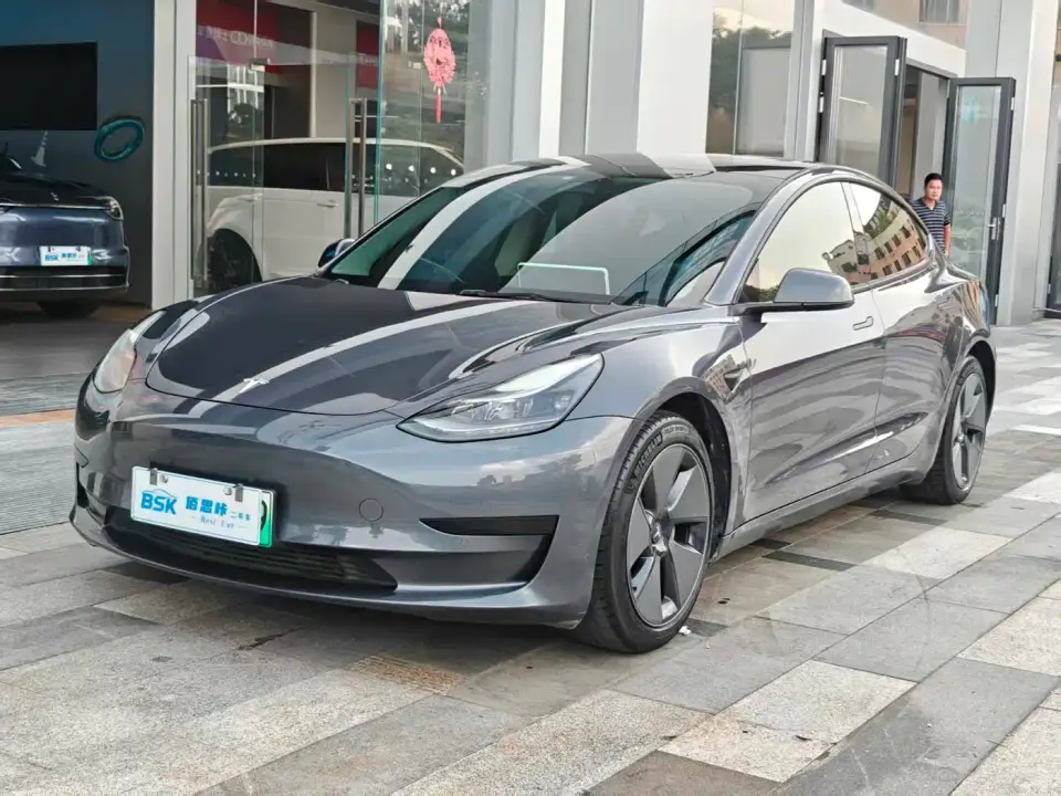 Tesla Model 3 Standard Range Rear-Wheel Drive Upgrade 2021