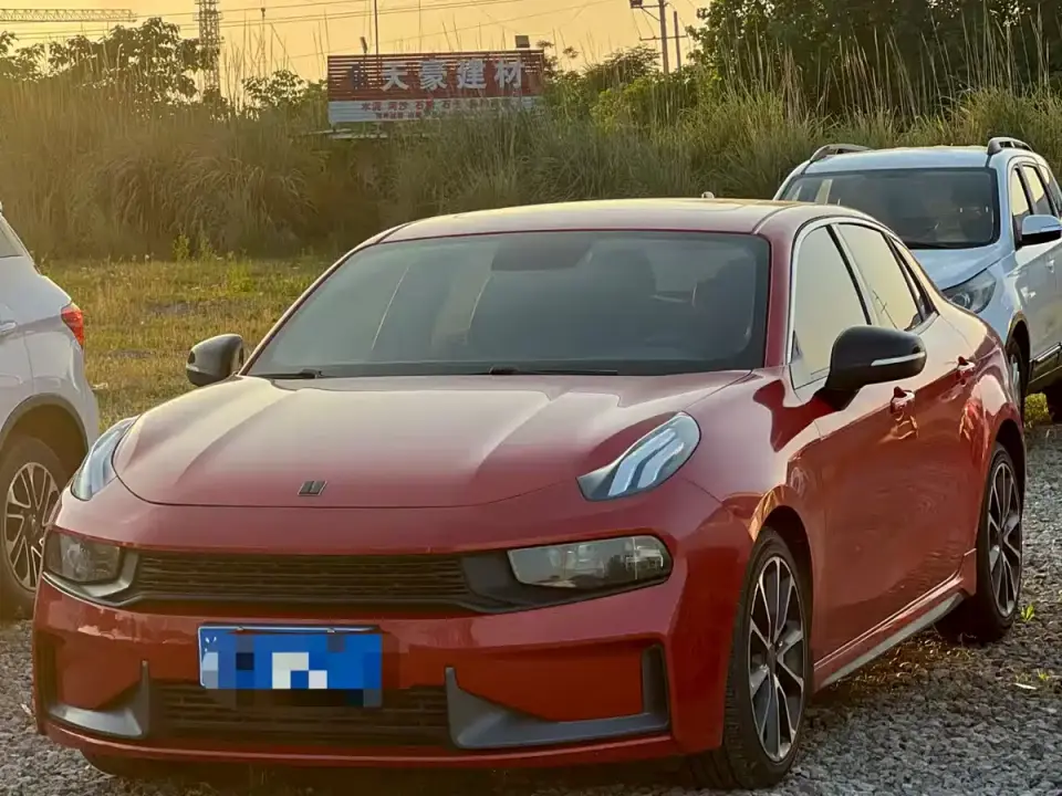 Lynk & Co 03 2.0TD Auto Power Version 2019