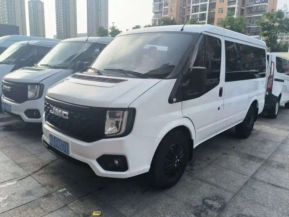Jiangling JMC Fushun 2.0T Manual Multi-purpose Passenger Vehicle Short Wheelbase Low Roof 6-seater 2023
