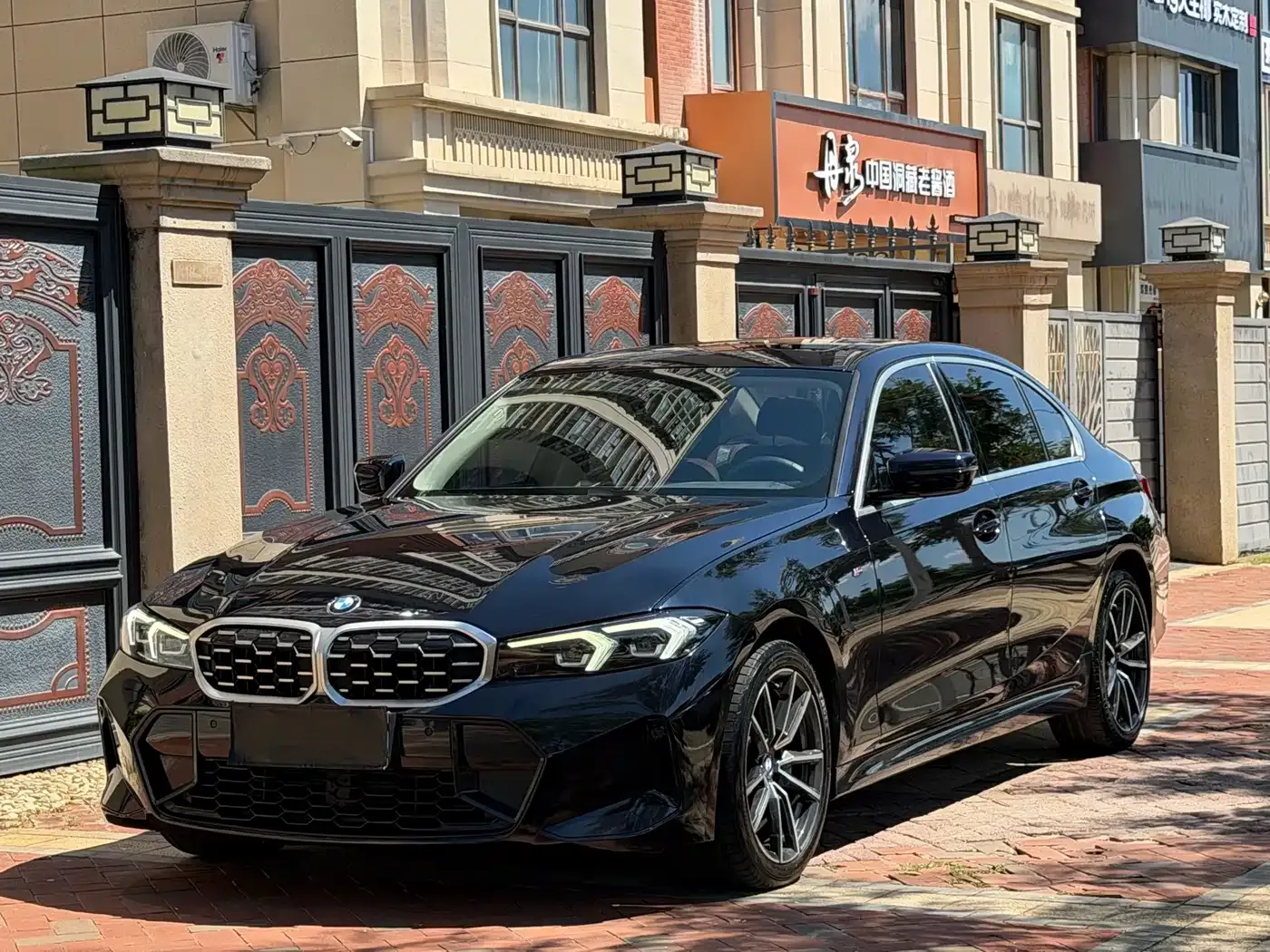 BMW 3 Series 325Li M Sport Package 2023
