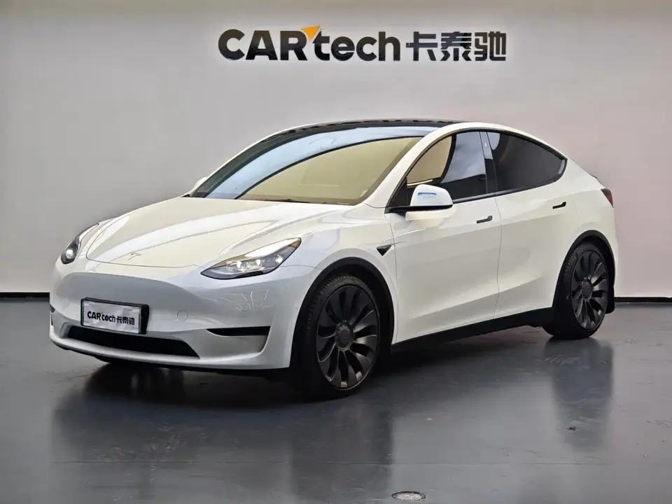 Tesla Model Y High Performance All-Wheel Drive Edition 2024