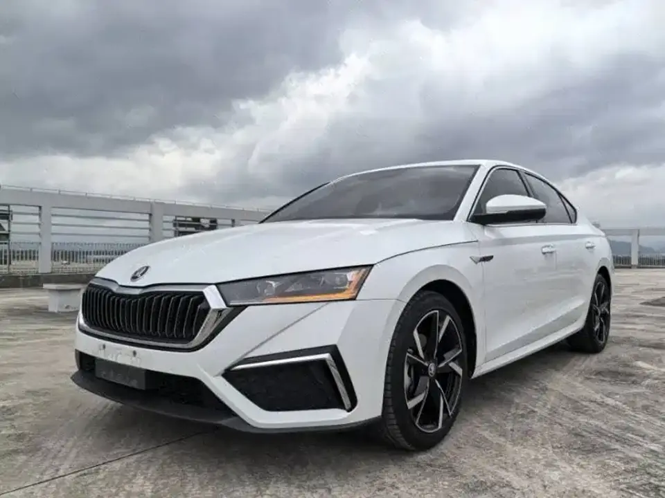 Skoda Octavia Facelift PRO TSI280 Premium Edition 2023