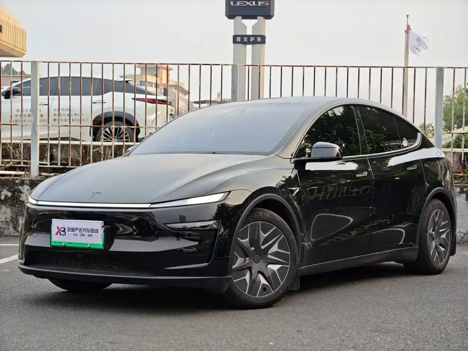 Tesla Model Y L Facelift Long Range AWD 2026