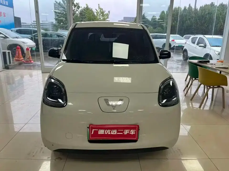 Wuling Motors Hongguang MINIEV 4-Door Advanced 2025