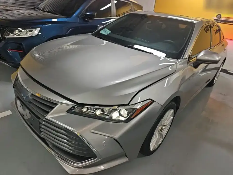 Toyota Avalon Hybrid 2.5L Luxury Edition China VI 2020