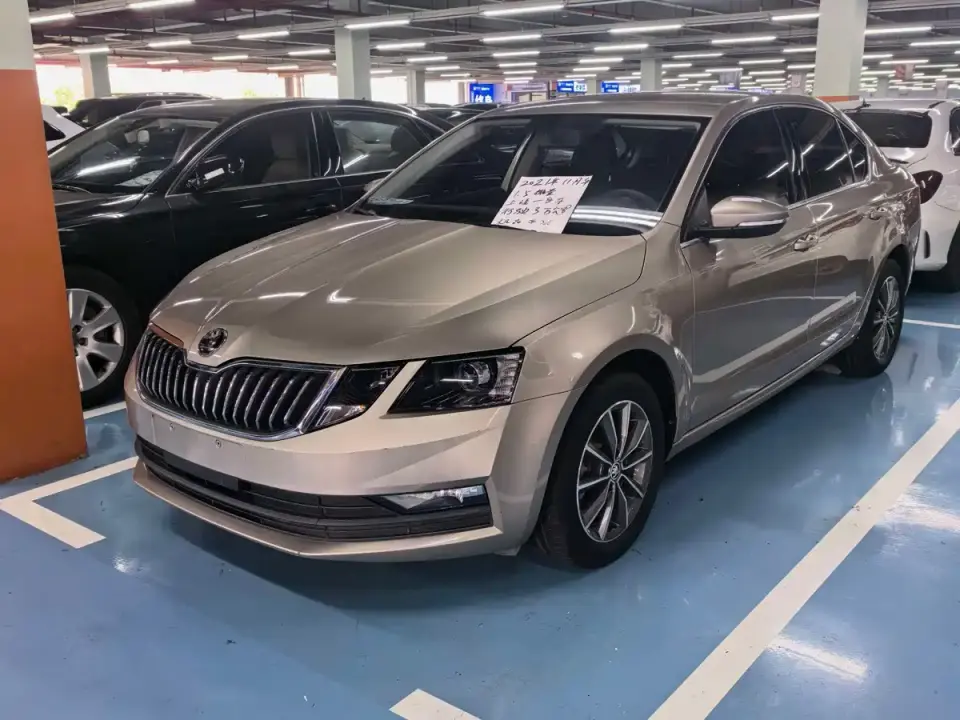 Skoda Octavia 1.5L Automatic Luxury Edition 2021