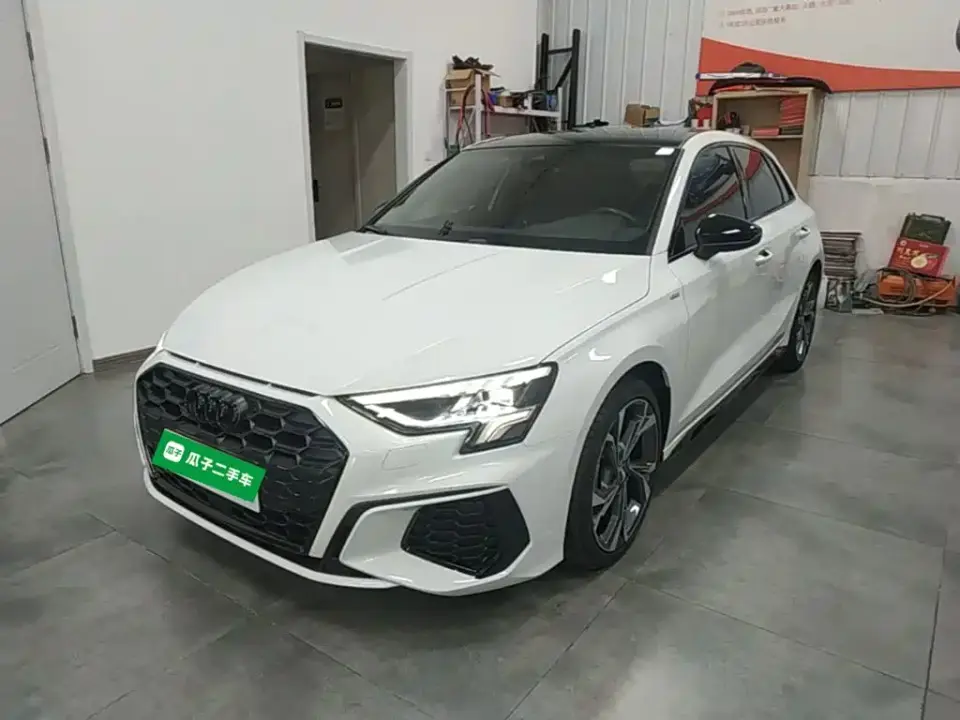 Audi A3 Sportback 35 TFSI Luxury Sport 2021