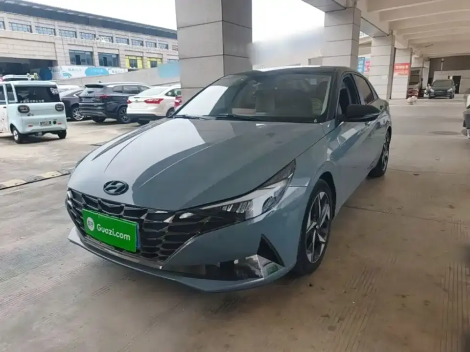 Hyundai Elantra 1.5L CVT LUX Premium Edition 2021