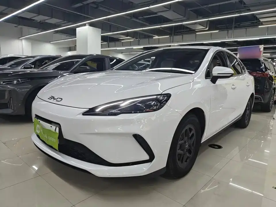 BYD Hai Bao 05 DM-i DM-i Smart Drive Edition 55KM Luxury 2025