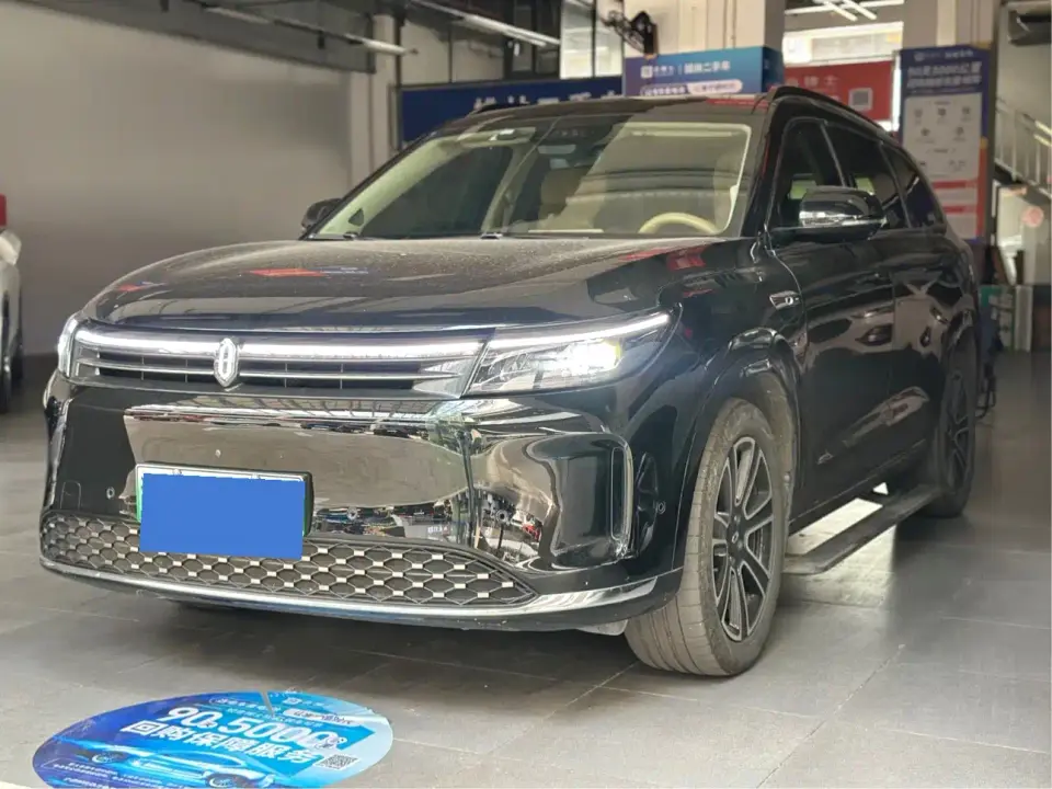AITO Wenjie AITO M7 1.5T RWD Plus 5-Seater 2025