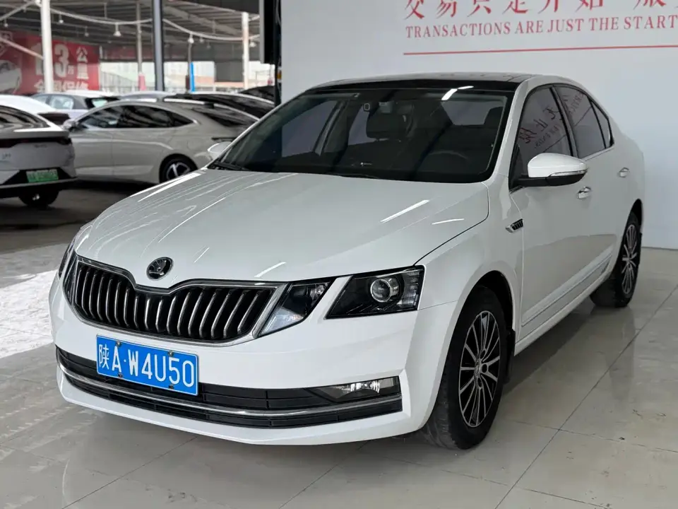 Skoda Octavia 1.5L Automatic Smart Luxury China VI 2020