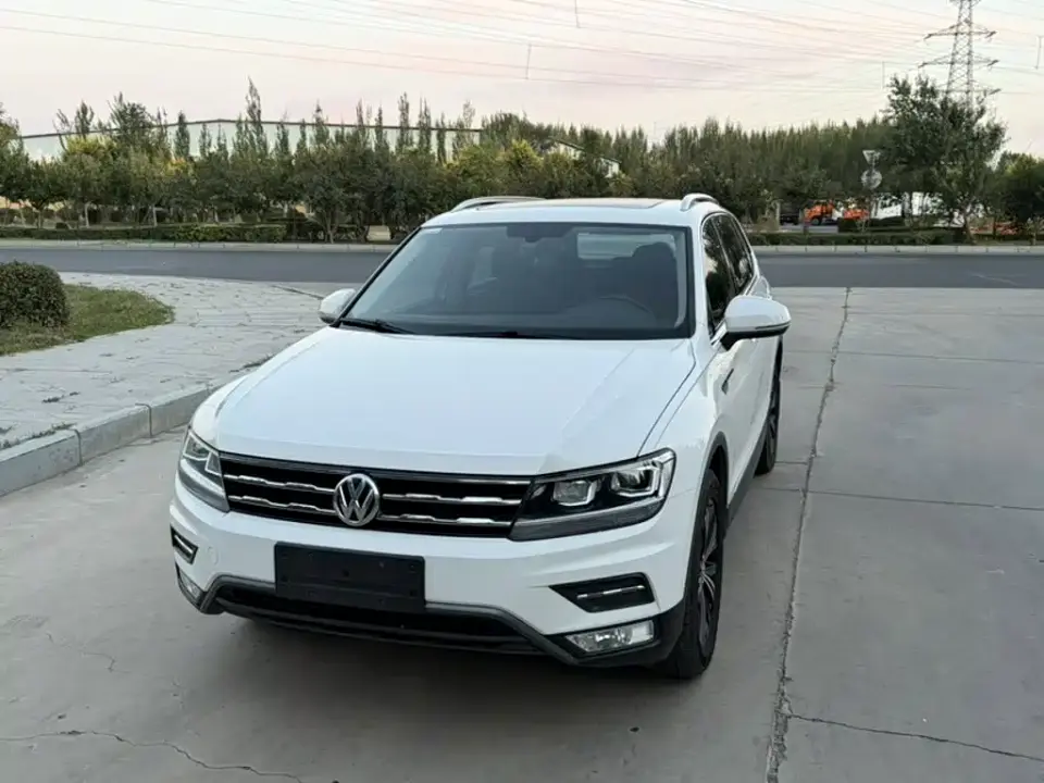 Volkswagen Tiguan L Facelift 330TSI Auto 2WD Panorama Comfort China VI 2020