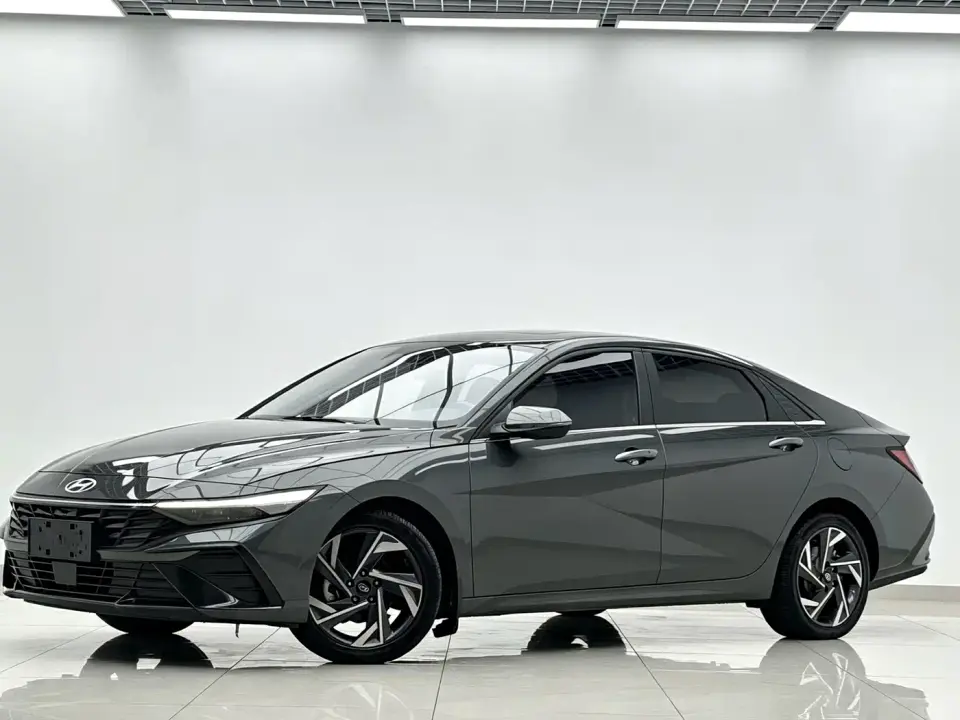 Hyundai Elantra Model 1.5L CVT LUX Premium Edition 2023
