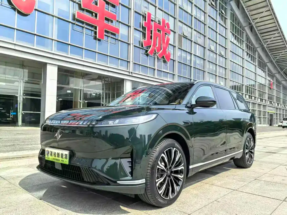 Dongfeng Yipai eπ008 6-seater Pure Electric Family Edition 2025