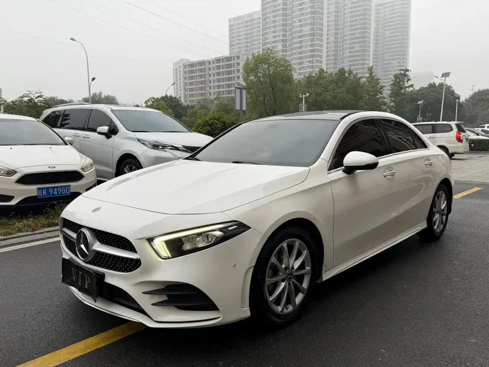 Mercedes-Benz A-Class A 200 L Sport Sedan Fashion Edition 2021