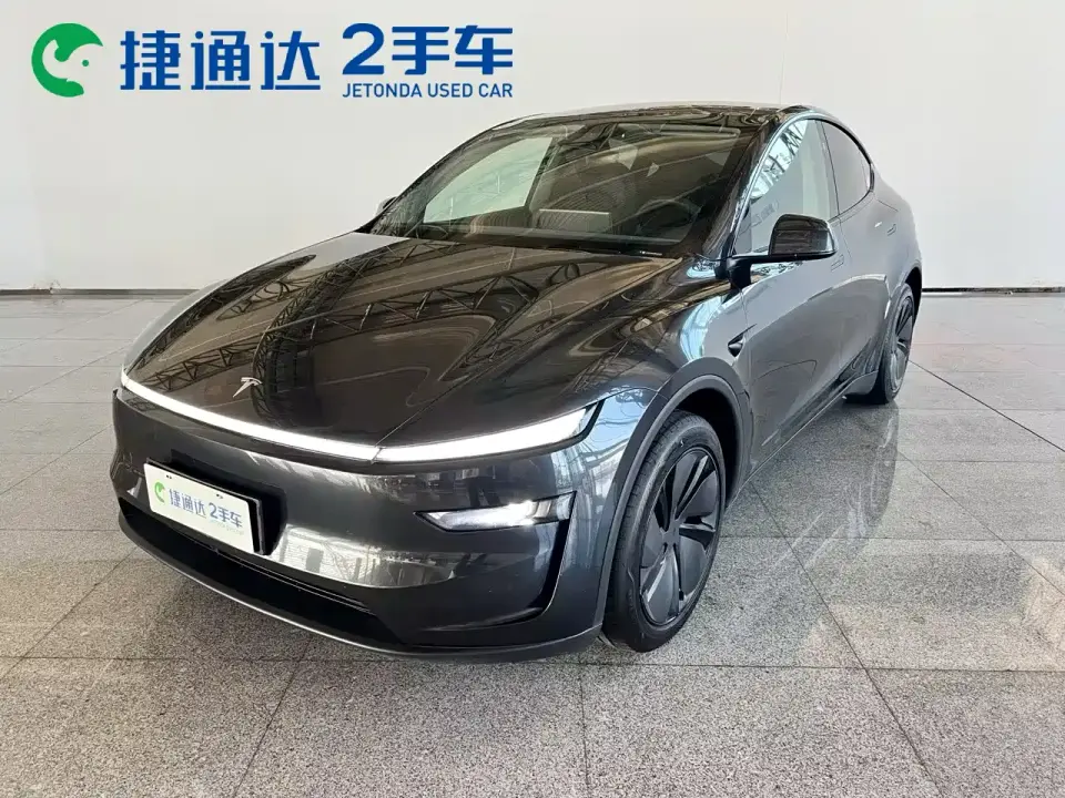Tesla Model Y Rear-Wheel Drive 2025