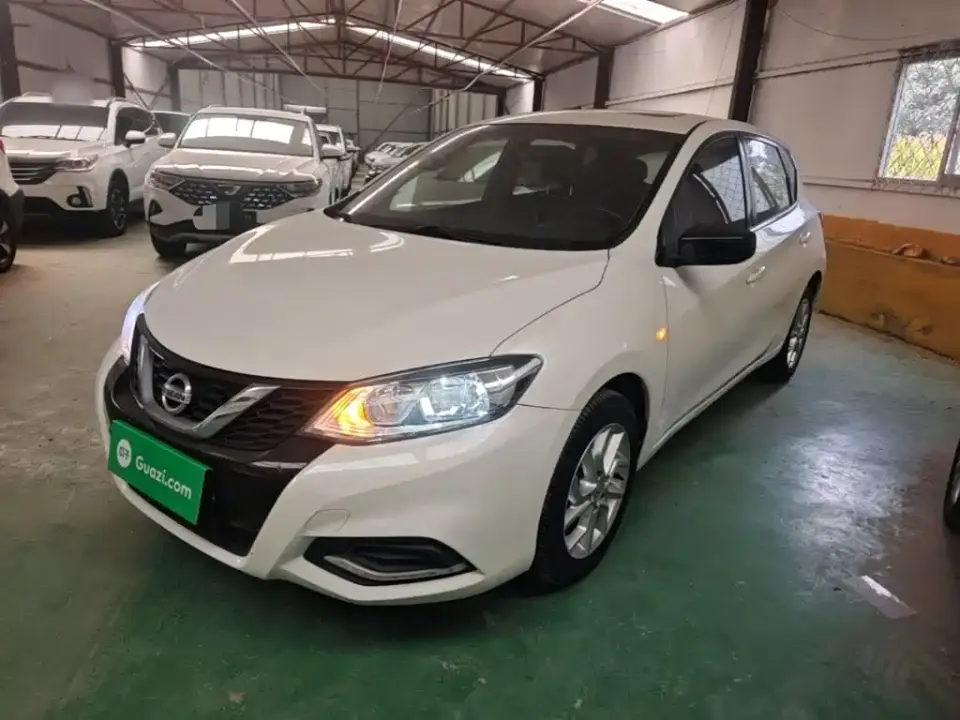 Nissan Tiida 1.6L CVT Cool Edition 2021