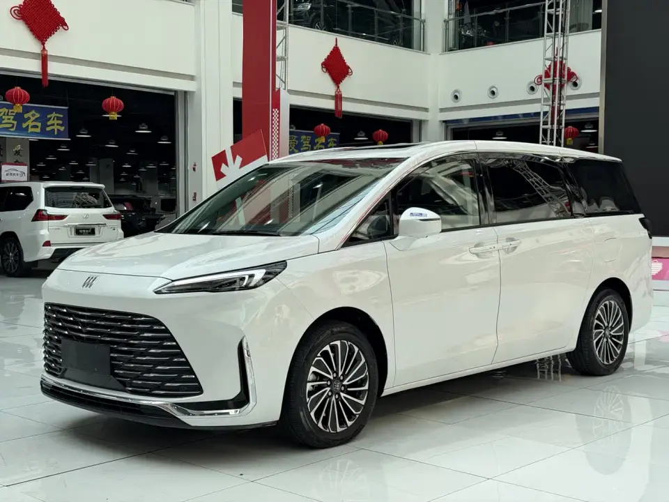Buick GL8 New Energy Land Honor Premium Edition 7-Seater 2026