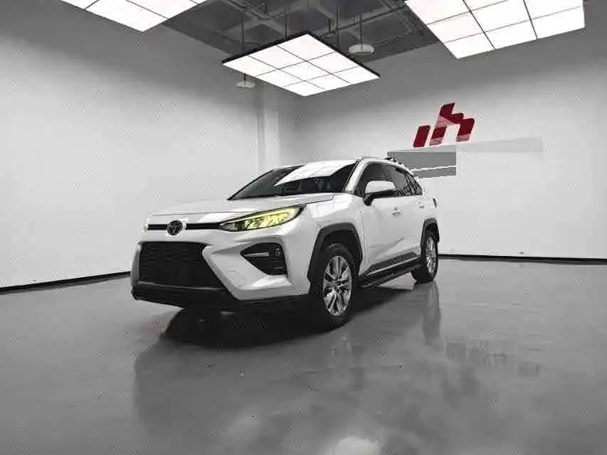 Toyota Wildlander 2.0L CVT FWD Luxury PLUS Edition 2022