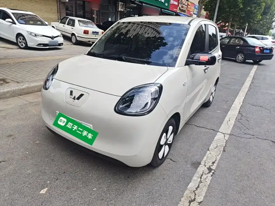 Wuling Motors Hongguang MINIEV 4-Door Advanced 2025