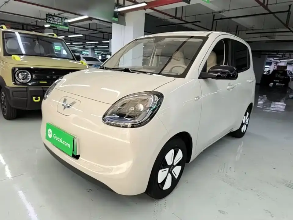 Wuling Motors Hongguang MINIEV 4-Door Advanced 2025