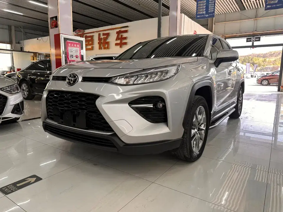 Toyota Wildlander 2.0L CVT AWD Luxury PLUS Edition 2022