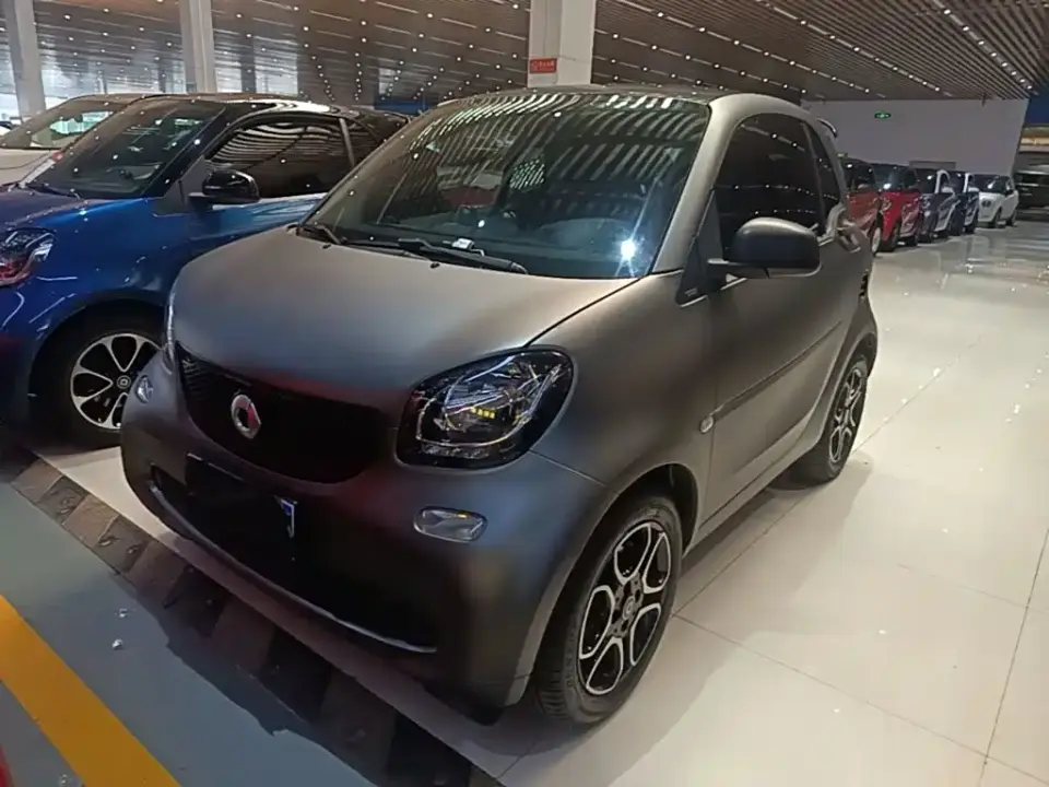 Smart fortwo 0.9T 66kW Hardtop Wind Edition China VI 2019