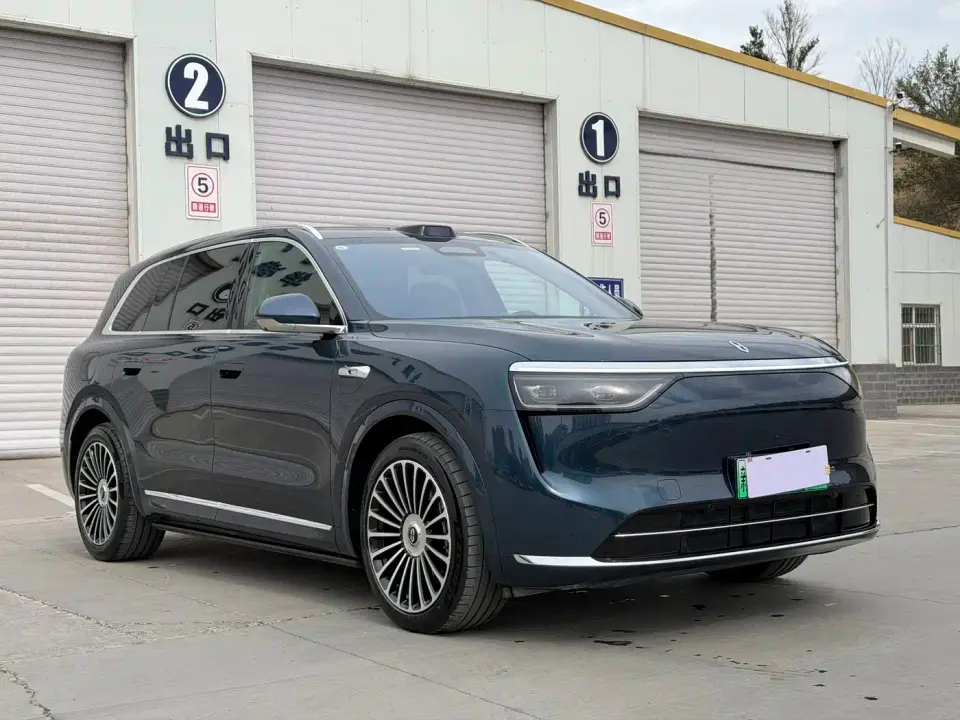 AITO Wenjie AITO M8 Model Extended Range Ultra Edition 53.4kWh 5-Seater 2025