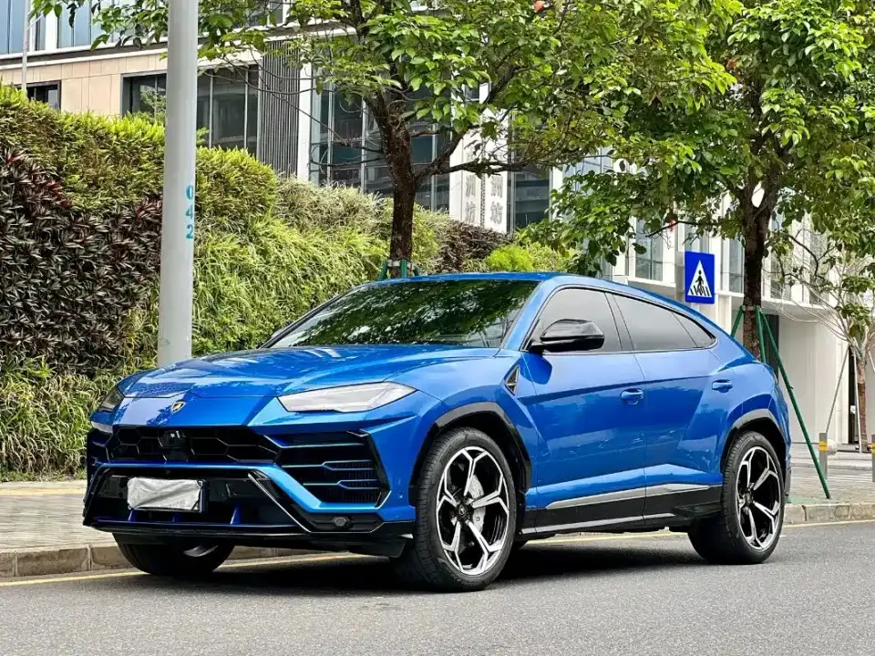 Lamborghini Urus 4.0T V8 2021