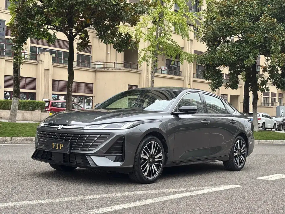 Changan Eado Model Year Facelift 1.5T 500Bar Premium Edition 2025