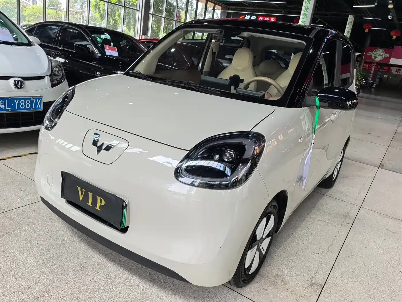 Wuling Motors Hongguang MINIEV 4-Door Premium+ Edition 2025