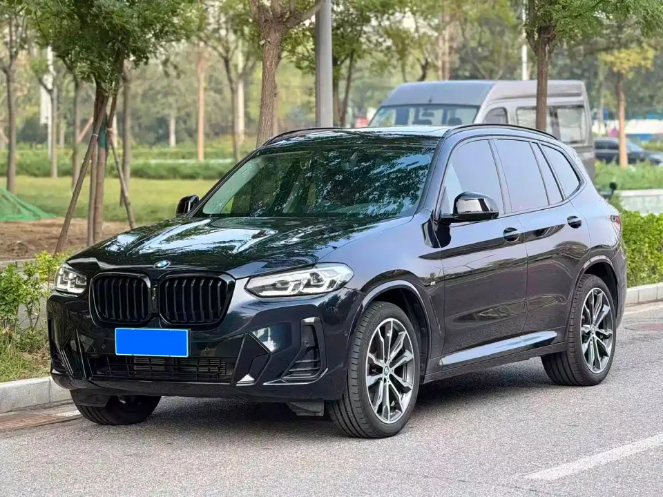BMW X3 xDrive30i Leading M Night Package 2024