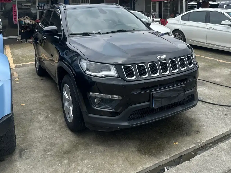 Jeep Compass 220T Automatic Family Edition 2019