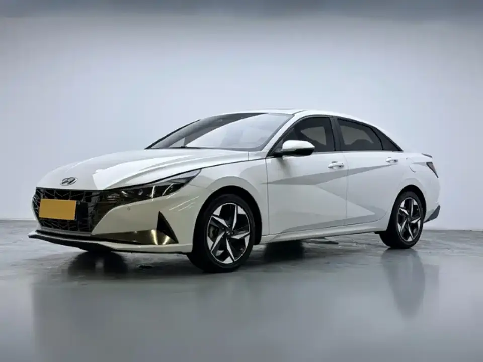 Hyundai Elantra 240TGDi DCT LUX Premium Edition 2021