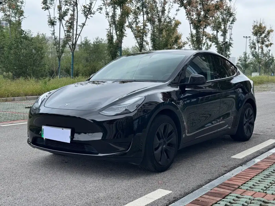 Tesla Model Y Rear-Wheel Drive Edition 2023