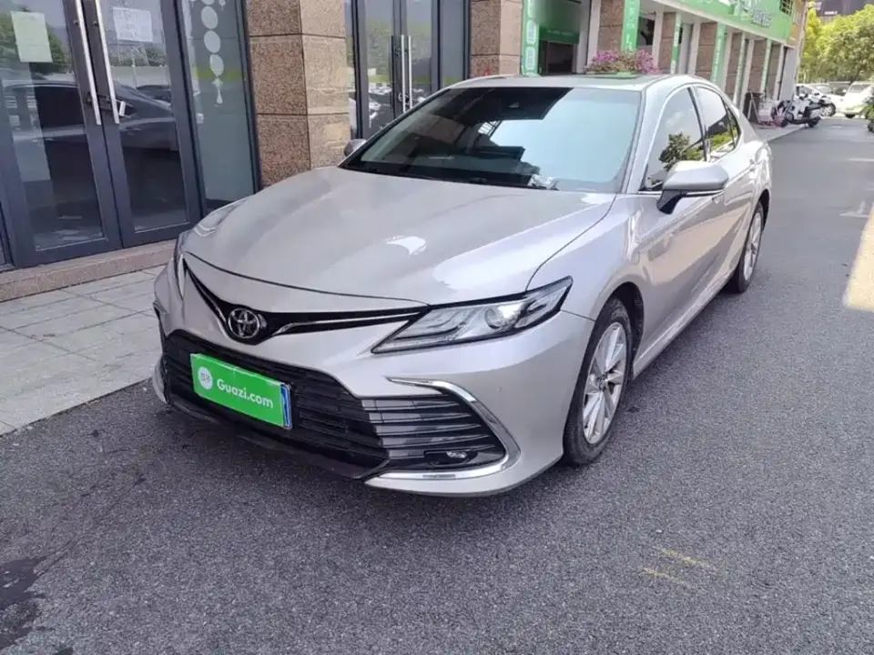 Toyota Camry 2.0G Luxury Edition 2021