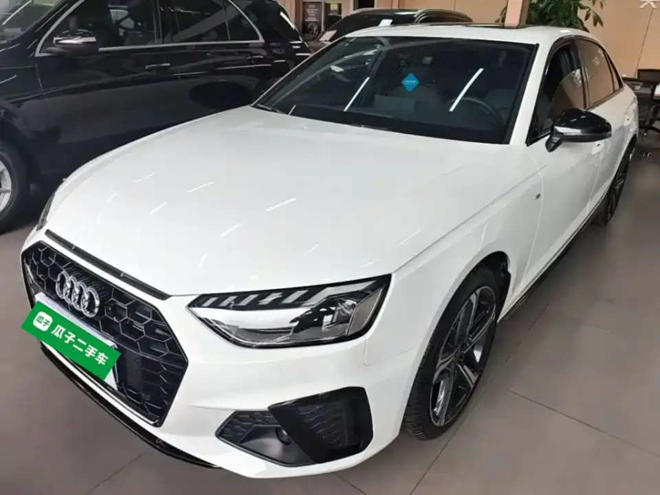 Audi A4L 40 TFSI Luxury Dynamic 2025