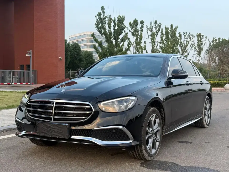 Mercedes-Benz E-Class Second Facelift E 300 L Sport Luxury 2022