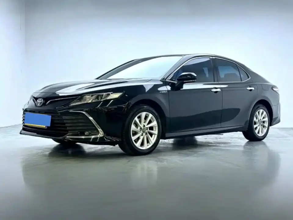 Toyota Camry Hybrid 2.5HGVP Leading Edition 2024