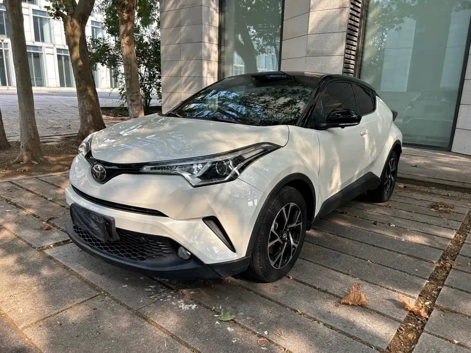Toyota C-HR 2.0L Leading Edition China VI 2019